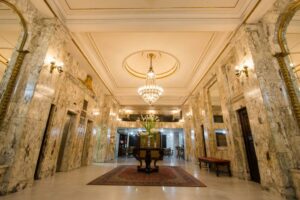 10. Hotel OK - recepçao