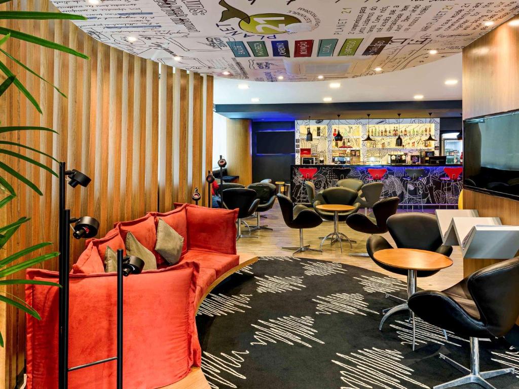 ibis Paris Canal Saint Martin