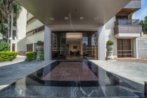 Hotel Ema Palace - São José dos Campos, São Paulo - entrada