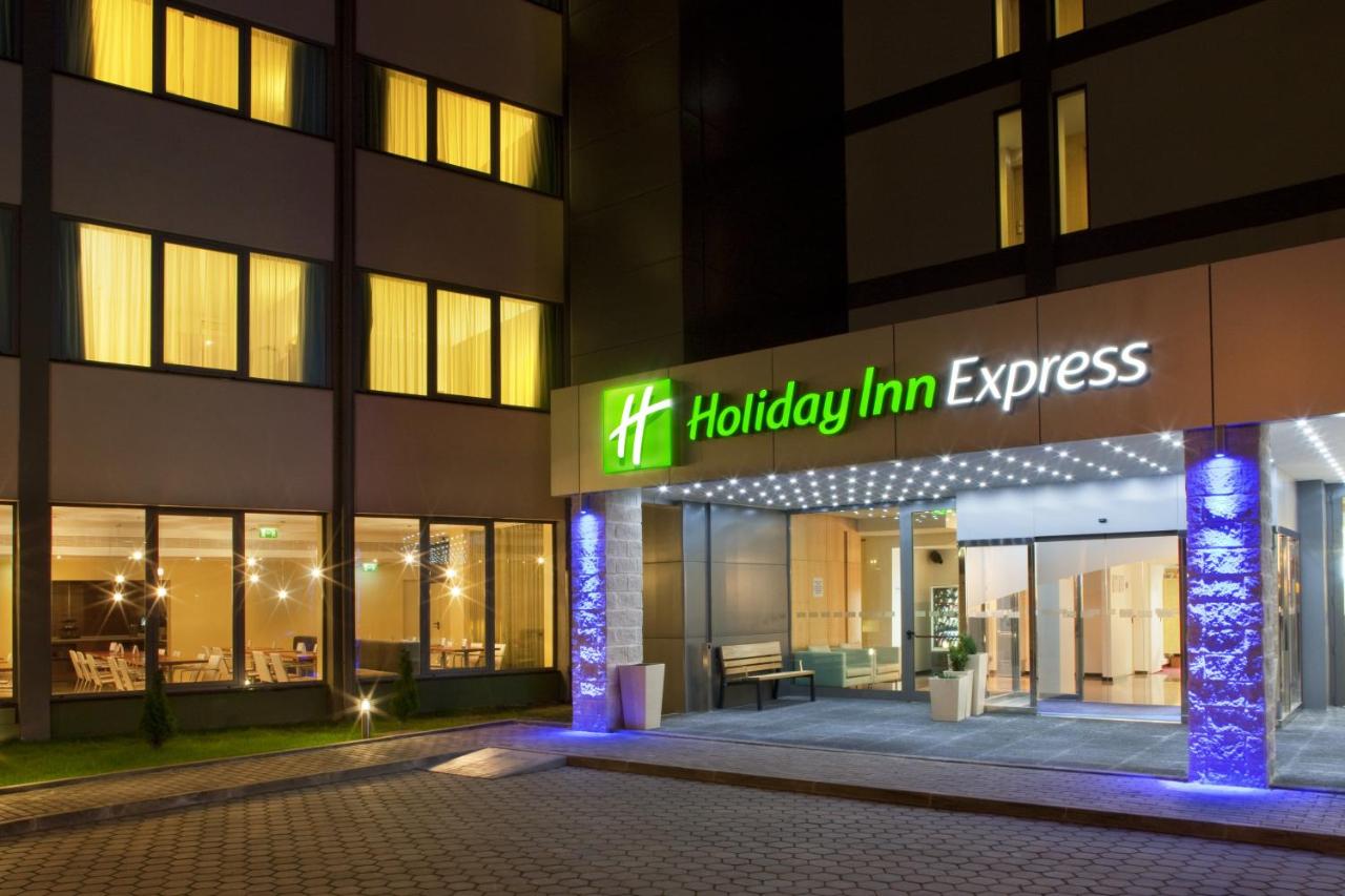 holiday inn express lisbon airport